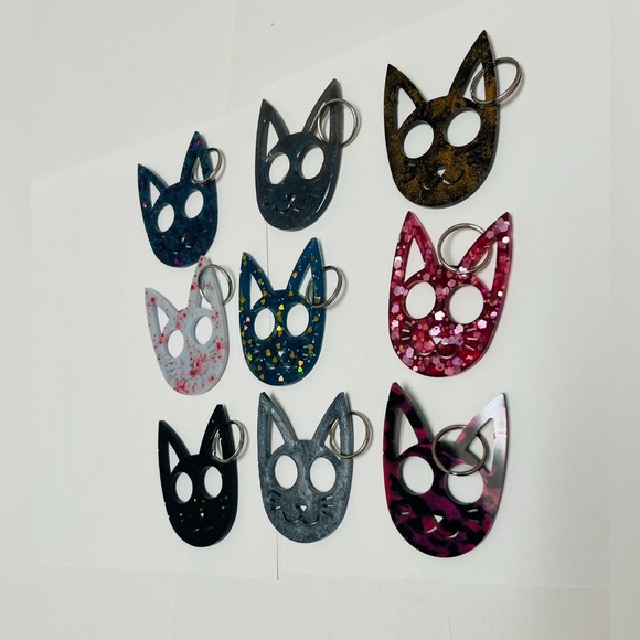 ❤️ stab with sparkle ✨ 🙏🏽 Handmade Resin Self Defense Key Chain: 1 for $7.00 - Picture 3 of 9